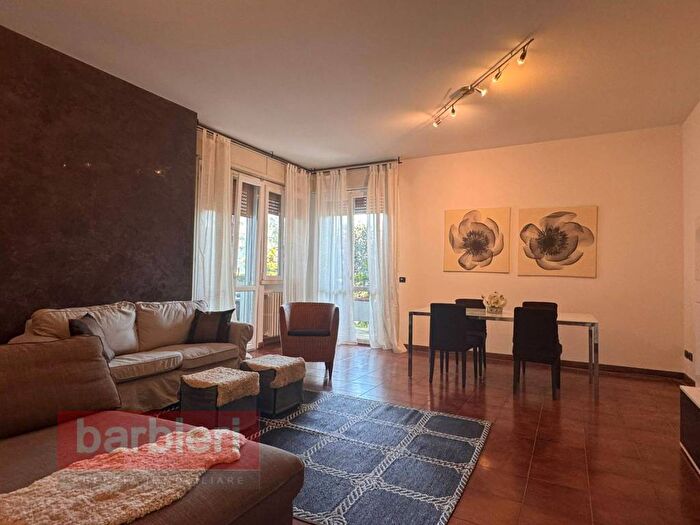 Appartamento con 5 locali in affitto in Via Chiappini, Mare, Cervia