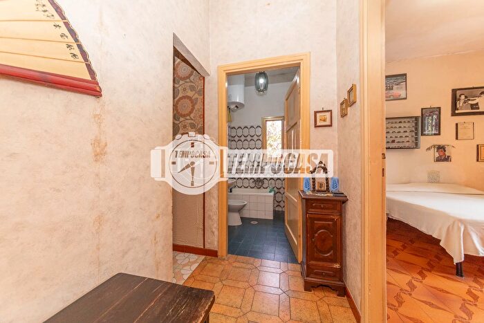 Appartamento trilocale in vendita in Roma