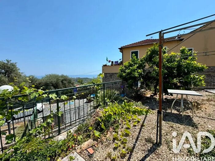 Appartamento bilocale in vendita in Via Via Dante, Civezza