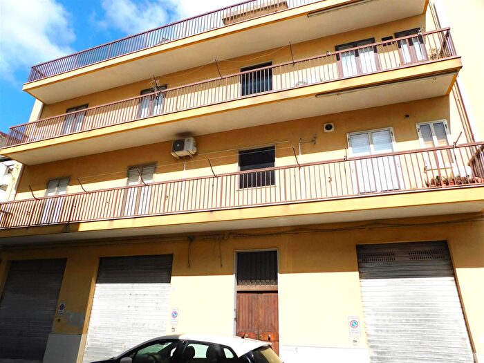 Casa con 12 locali in vendita in Via del Salice, Ragusa