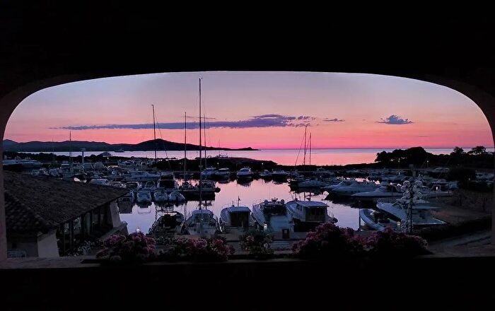 Appartamento con 7 locali in vendita in Puntaldia, San Teodoro