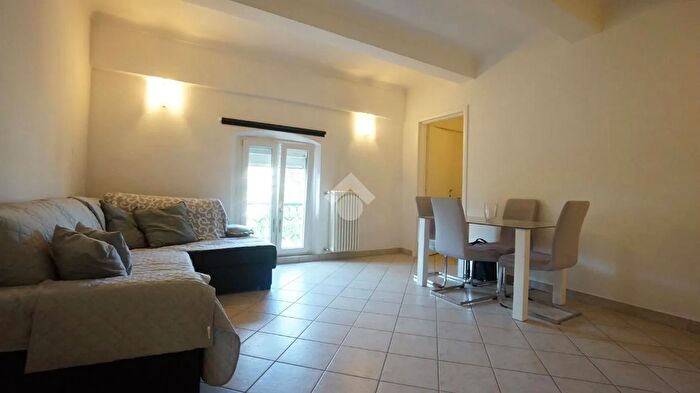 Appartamento trilocale in vendita in Via Nonantolana, Modena