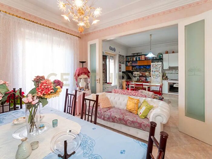 Appartamento quadrilocale in vendita in Via Eleonora d'Angiò, Catania