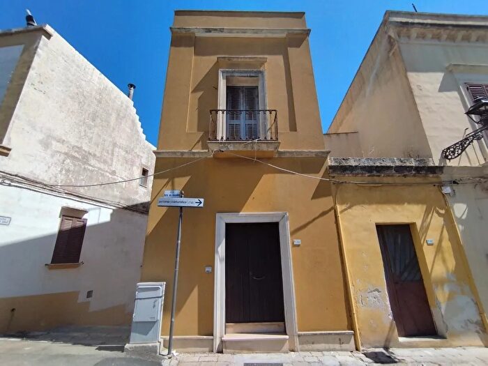 Casa trilocale in vendita in Centro Centro Storico, Ugento