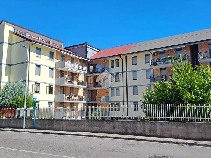 Appartamento con 5 locali in vendita in Appartamento Via Pietro Menni, Cava De' Tirreni