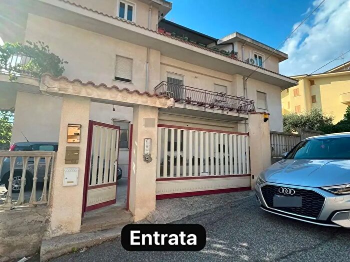 Appartamento trilocale in vendita in Contrada Pipedo, Riace