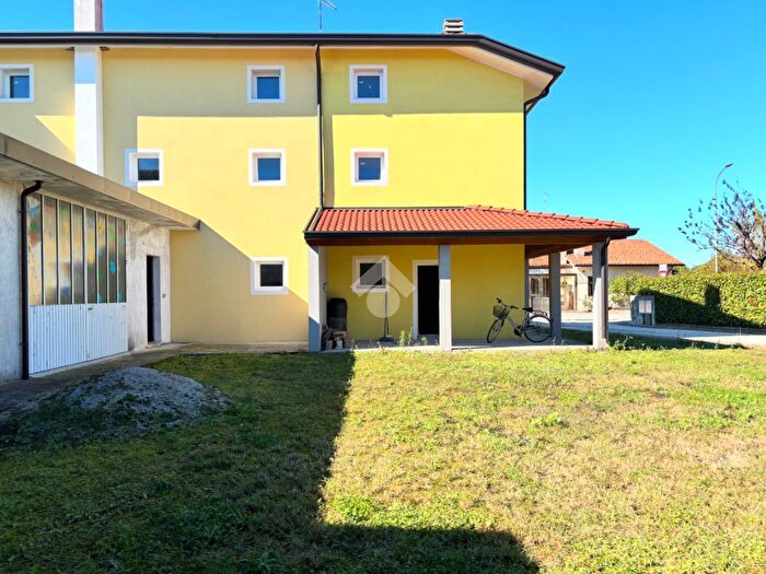 Casa trilocale in vendita in Via Baroso, Muzzana Del Turgnano