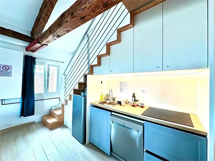 Appartamento con 8 locali in vendita in Venezia