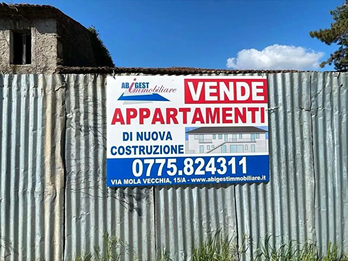 Appartamento trilocale in vendita in Frosinone