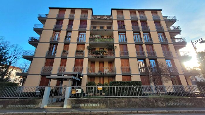 Appartamento quadrilocale in vendita in Via Francesco Guerrazzi San Giovanni Busto Arsizio Varese Lombardia Italia, Busto Arsizio