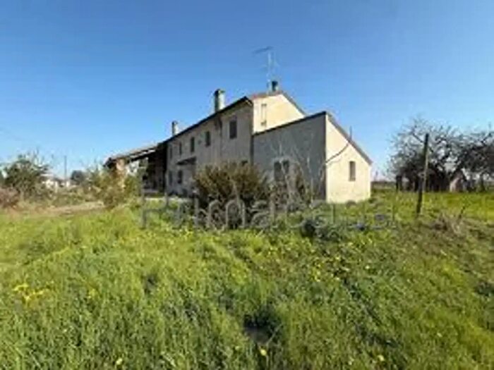 Casa con 6 locali in vendita in Corso della Vittoria, Legnago