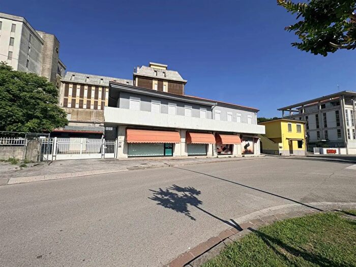 Appartamento con 5 locali in vendita in Via Rio, Sossano