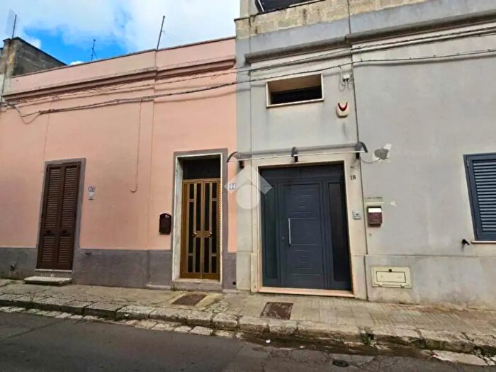 Appartamento con 5 locali in vendita in Via l da Vinci, Leverano