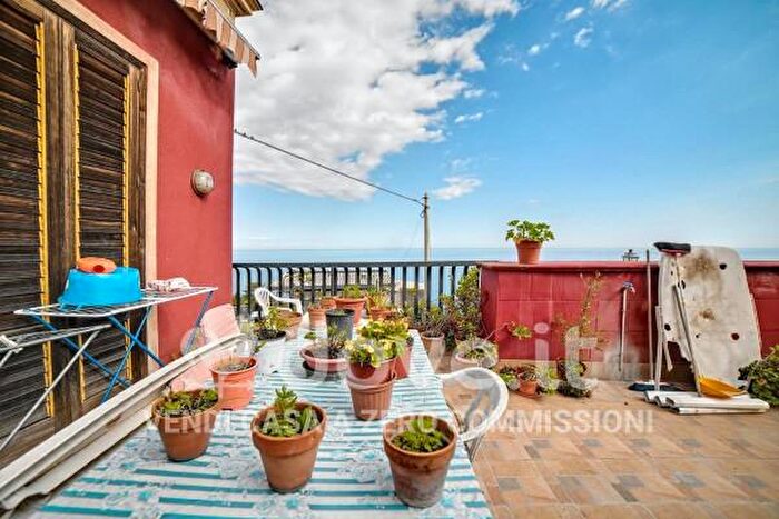 Casa quadrilocale in vendita in Via Provinciale per Riposto, Acireale