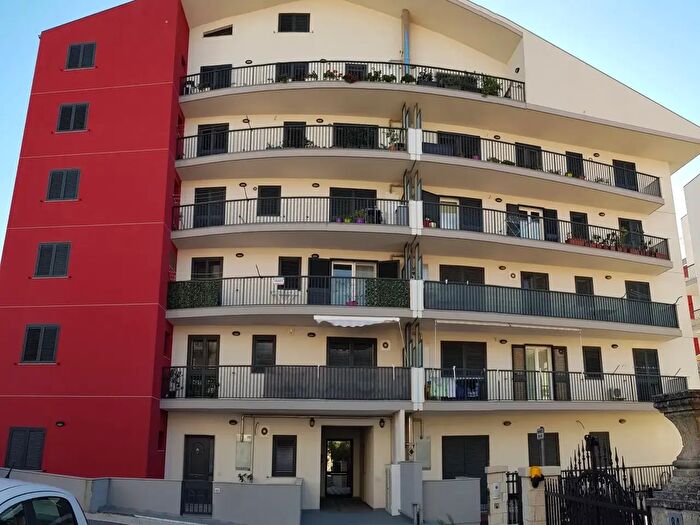 Appartamento trilocale in vendita in Modica
