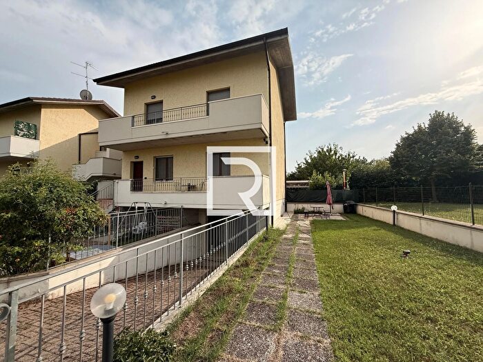 Appartamento quadrilocale in vendita in Mengozzi Massimo Meldola, Meldola