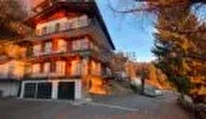 Appartamento trilocale in vendita in Castione Della Presolana