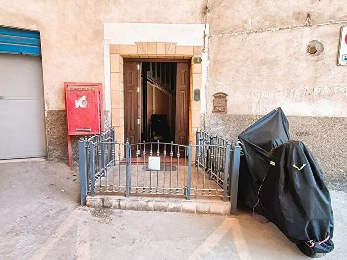 Appartamento con 5 locali in vendita in Via Acrone, Agrigento