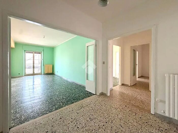 Appartamento trilocale in vendita in Piazza della Riforma, Cosenza