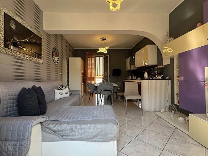 Casa con 5 locali in vendita in Via Guglielmo Marconi, Scordia