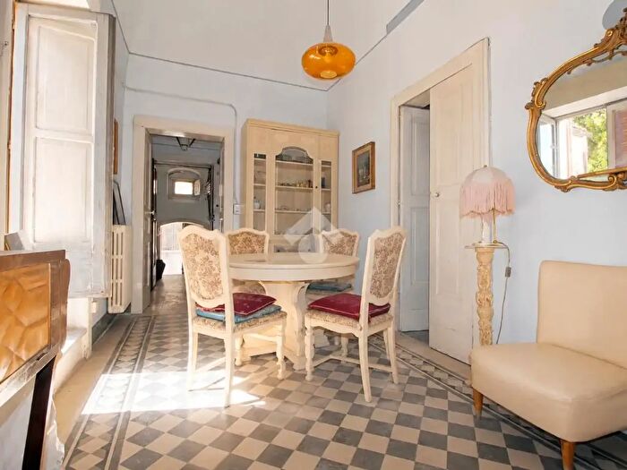 Casa con 5 locali in vendita in Via Scassa, Lucera