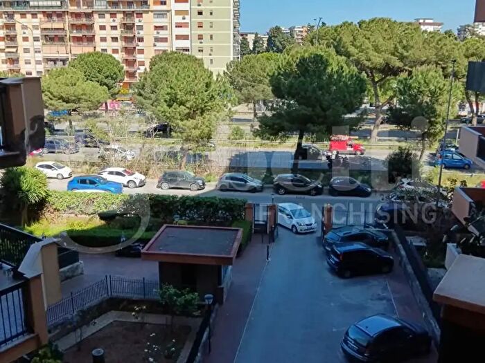 Appartamento quadrilocale in affitto in Viale Regione Siciliana, Palermo