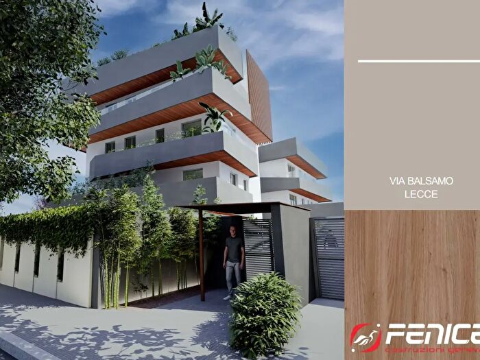 Appartamento con 5 locali in vendita in Via Vincenzo Balsamo, Lecce