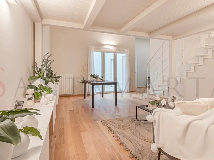 Appartamento trilocale in vendita in Via Vallazze, Milano