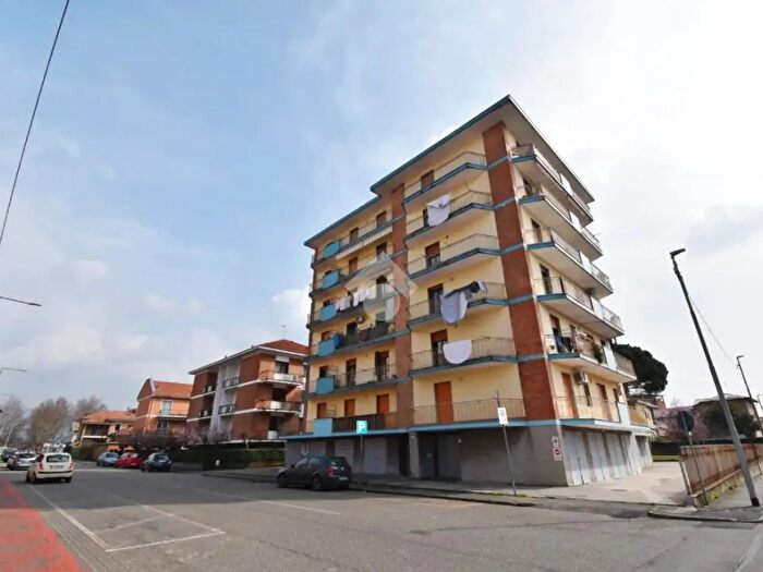 Appartamento con 5 locali in vendita in Via Alcide De Gasperi, Ivrea