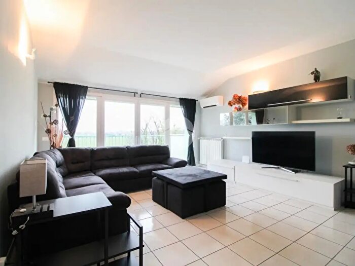 Appartamento trilocale in vendita in Via Fabio Filzi, Cormano