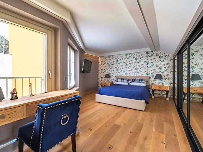 Appartamento trilocale in affitto in Via San Vincenzo, Corso Genova, Milano