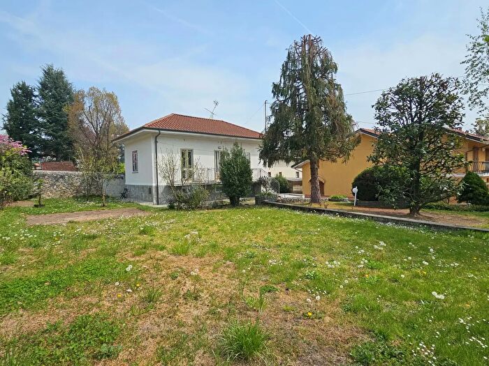 Case in Vendita e in Affitto - 3