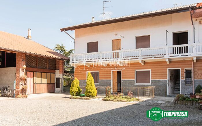 Appartamento in vendita in Via Gaspare Cavagnino, Momo