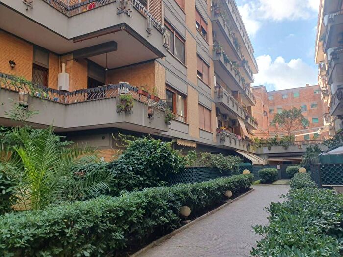 Appartamento bilocale in affitto in Via Diego Simonetti, Ostia Levante, Roma