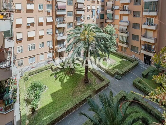 Appartamento trilocale in vendita in Via Silvio Benco, Roma