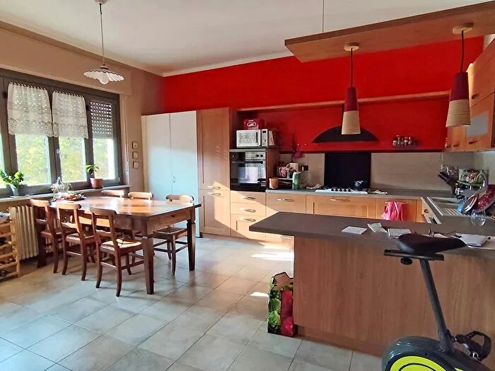 Appartamento con 5 locali in vendita in Dogliani