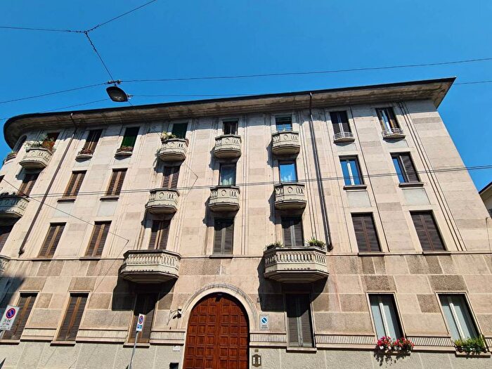 Appartamento bilocale in affitto in Via Lipari, Dezza, Milano