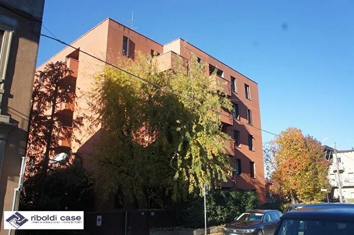 Case in Vendita e in Affitto - 3