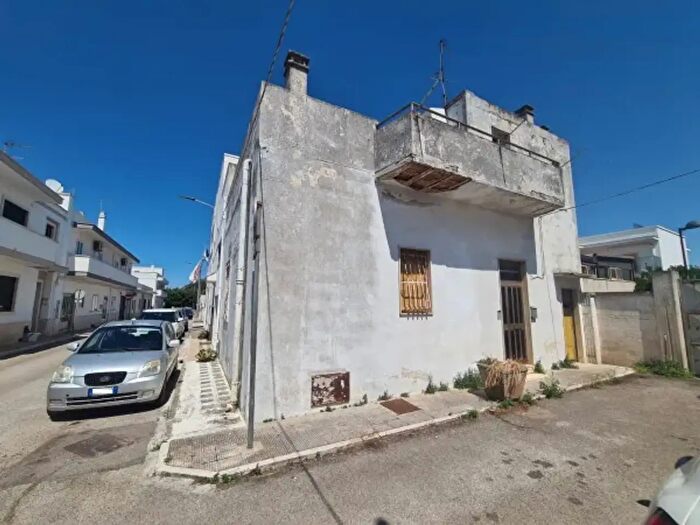 Casa trilocale in vendita in Via Salvatore Quasimodo, Alberobello
