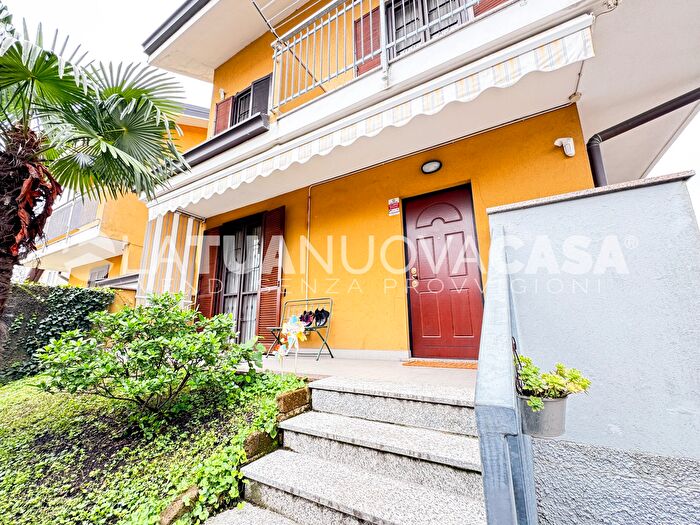 Casa con 5 locali in vendita in Via Armando Diaz c, Vittuone