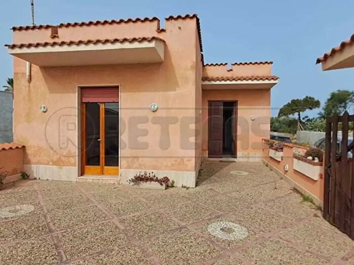 Casa con 5 locali in vendita in Petrosino