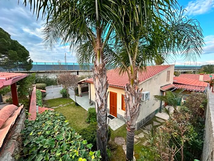 Casa trilocale in vendita in Contrada Firriato Complesso Bazia Residence, Furnari