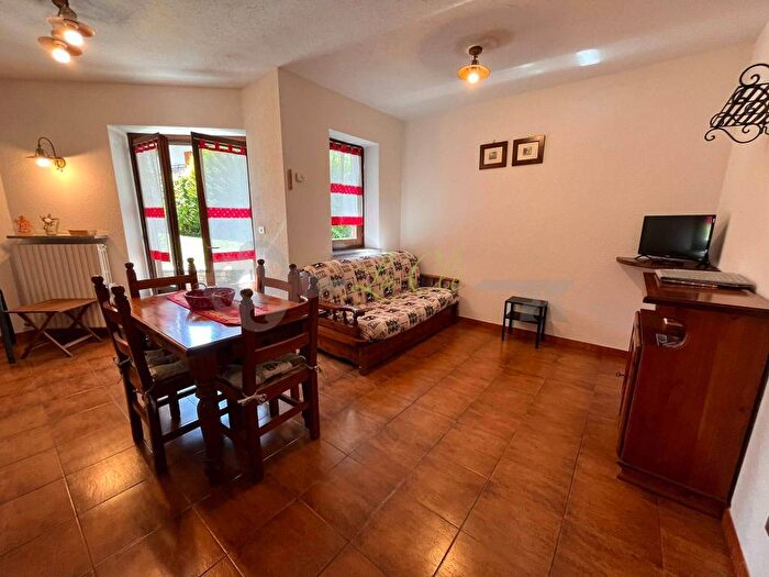Appartamento bilocale in affitto in Via dell'Echely, Lavancher, Morgex