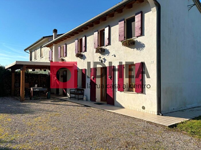 Casa quadrilocale in vendita in Via X Armata, Nervesa Della Battaglia