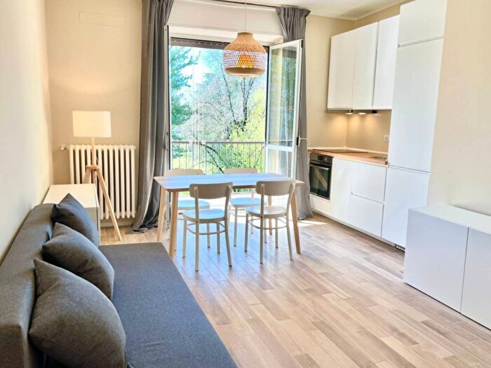 Appartamento trilocale in affitto in Via Monte Rotondo, Niguarda, Milano