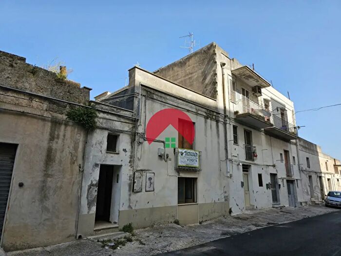 Appartamento quadrilocale in vendita in Via Casalnuovo, Matera