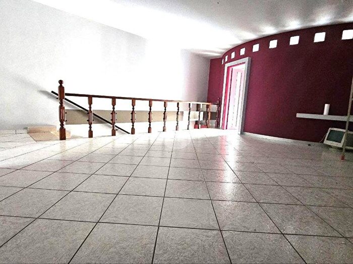 Appartamento trilocale in affitto in Via G Amendola, Montesarchio