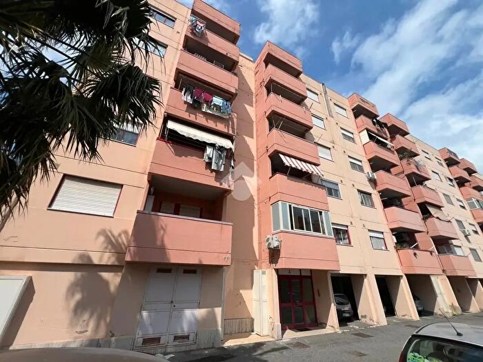 Appartamento trilocale in vendita in Via Trieste, Giarre
