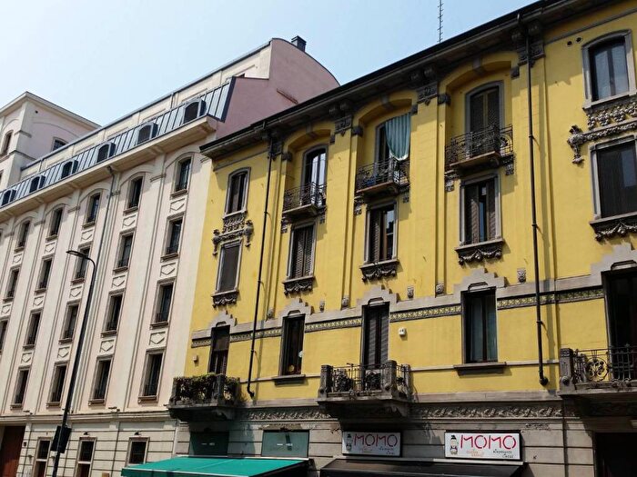 Appartamento trilocale in affitto in Via Mantova, Porta Romana Medaglie d'Oro, Milano
