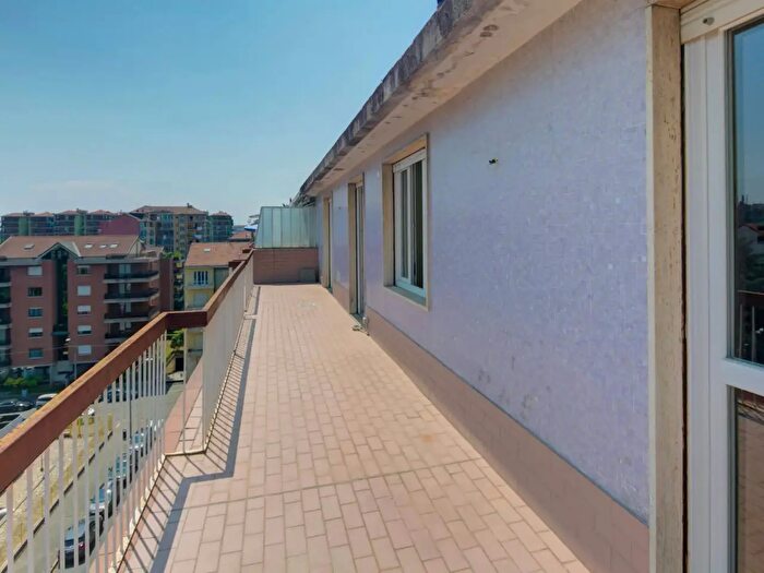 Appartamento quadrilocale in vendita in Via Asuncion, Torino